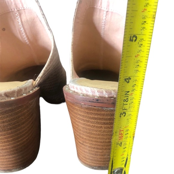 CHINESE laundry, Springfield, blush mules in size 8.5/39 - Picture 3 of 3